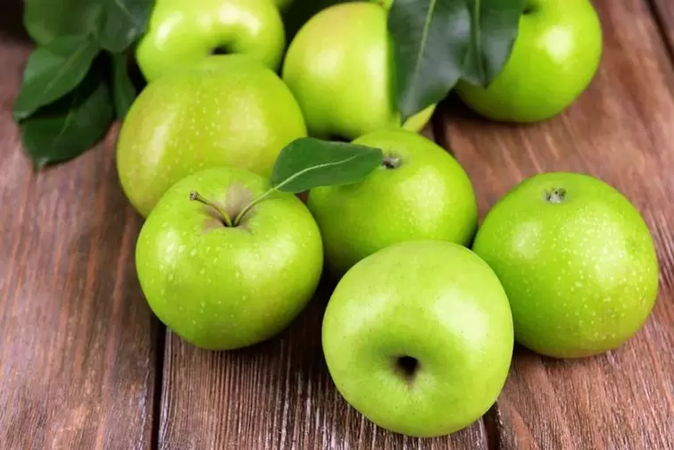 зелени ябълки за яйчната диета