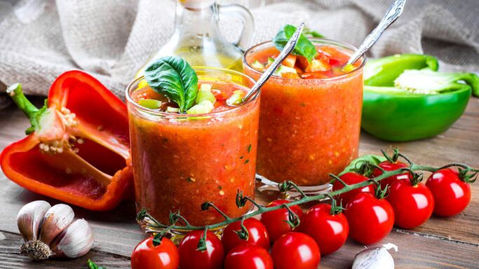 Детоксикиращо смути с чери домати и чушки за енергизиране и насърчаване на загубата на тегло
