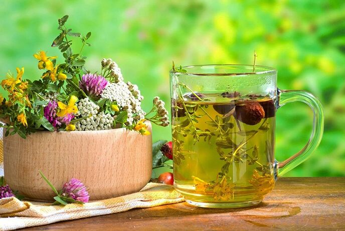 По време на ден на гладно на кефир трябва да пиете билкови чайове